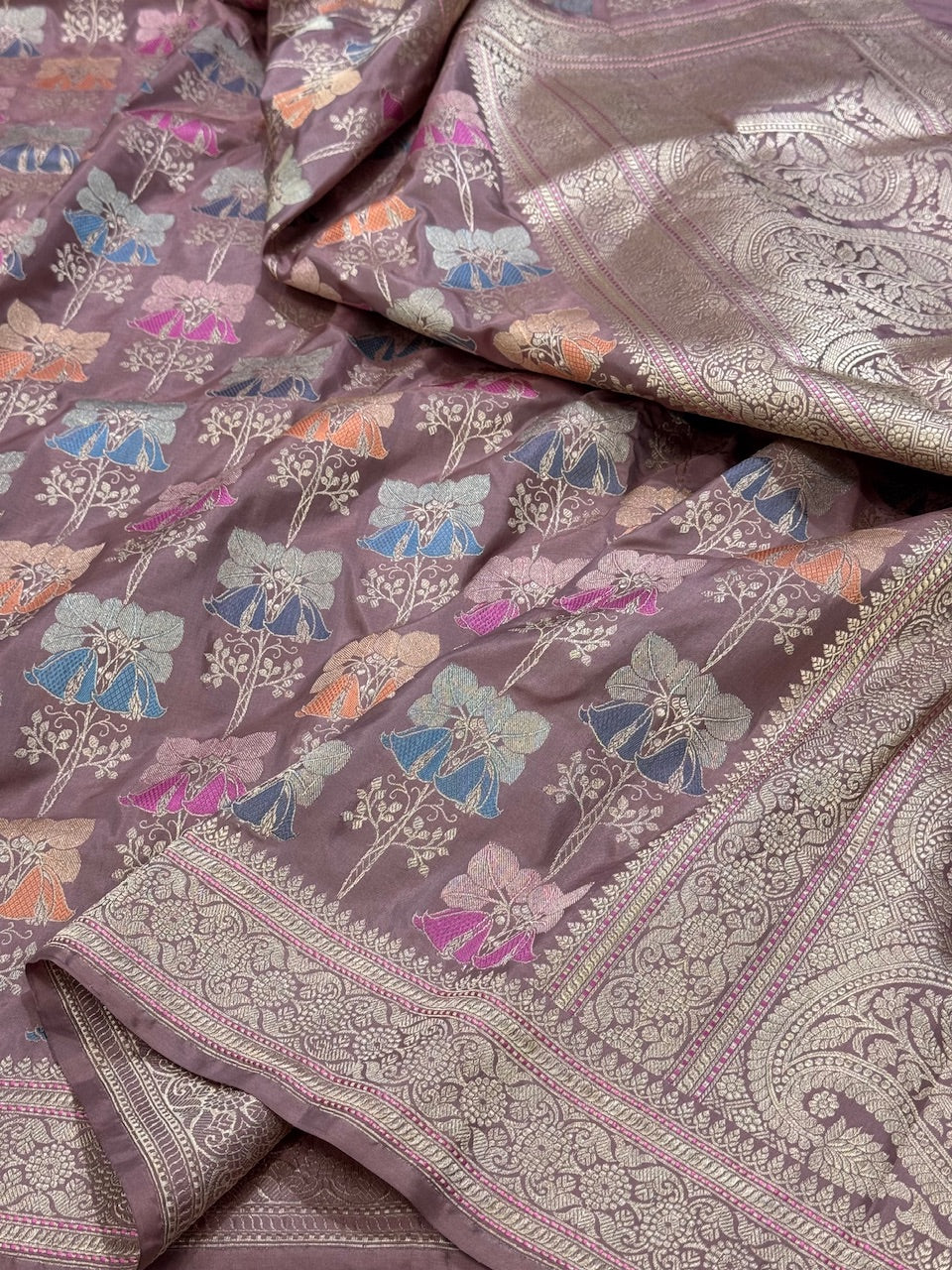 Lilac Handwoven Banarasi Silk Saree