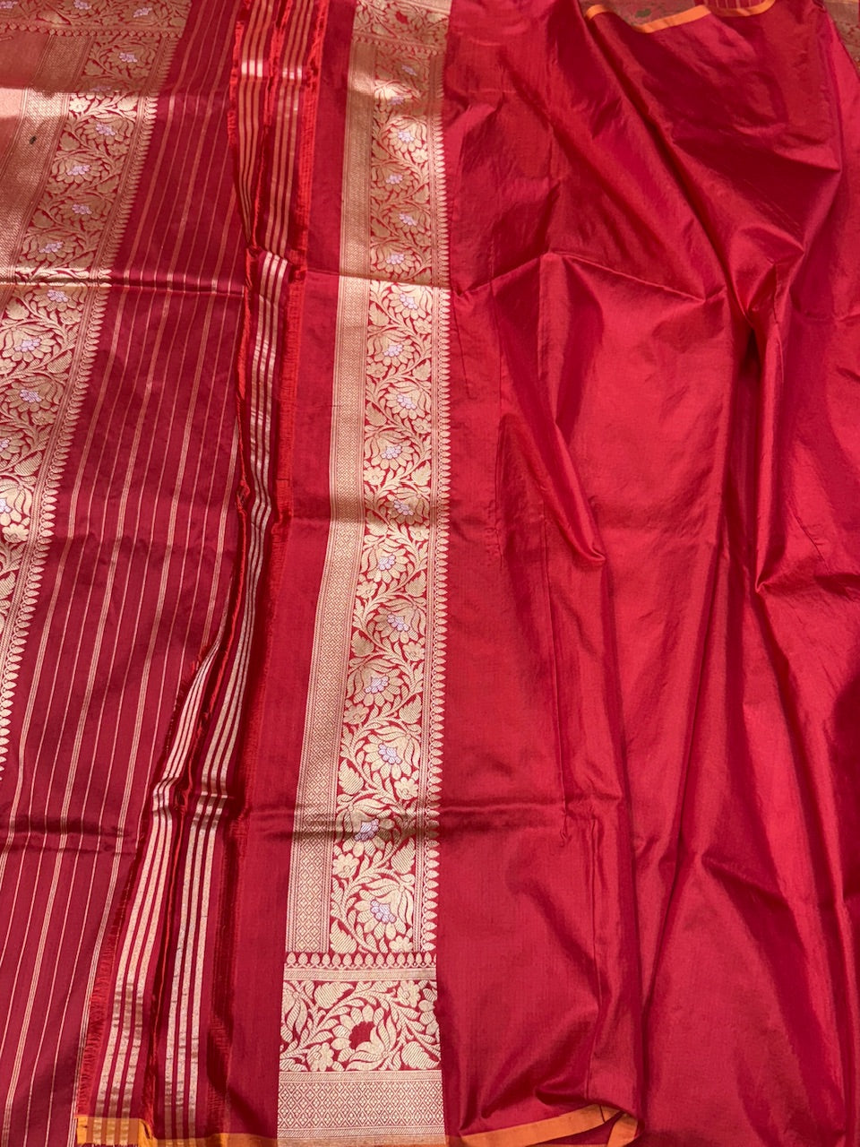 Red Rangkaat Handwoven Pure Banarasi Saree
