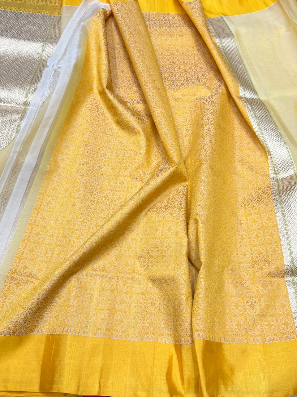 Yellow Handwoven Pure Banarasi Organza Saree