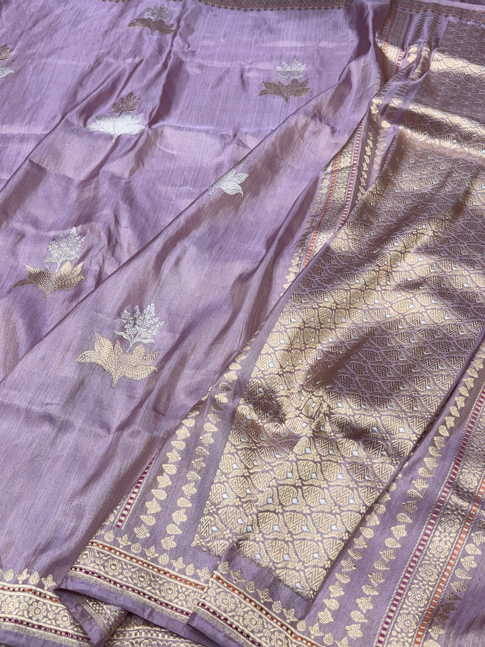 Handwoven Pure Banarasi Ektara Tissue Saree