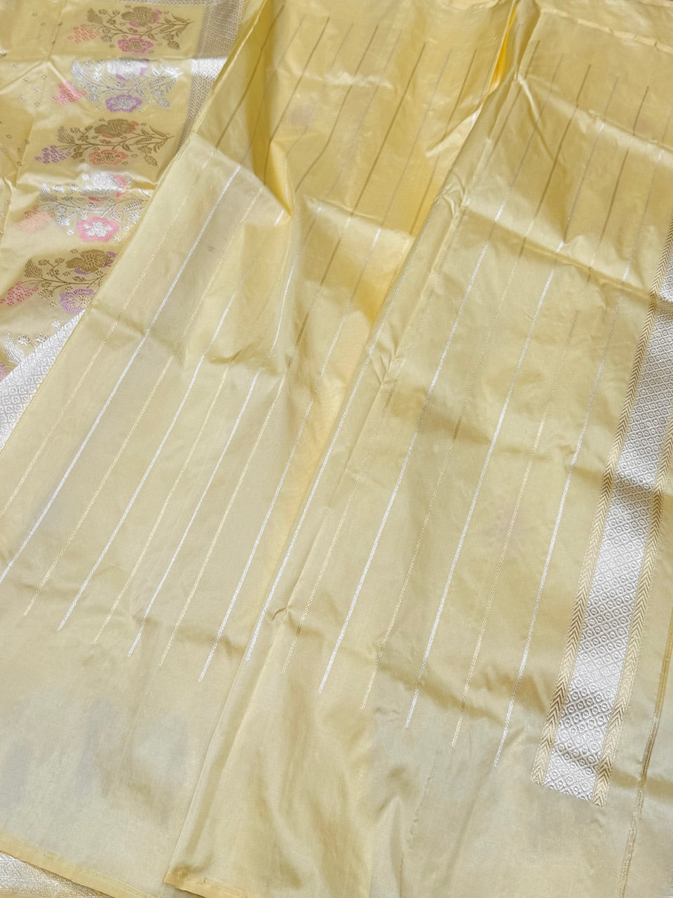 Lemon Yellow Handwoven Banarasi Pure Silk Saree