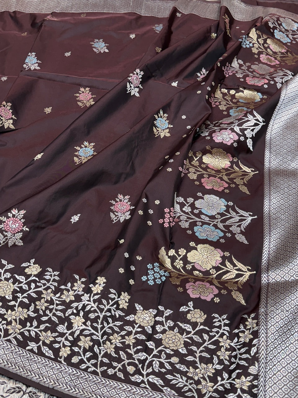 Handwoven Pure Banarasi Silk Saree