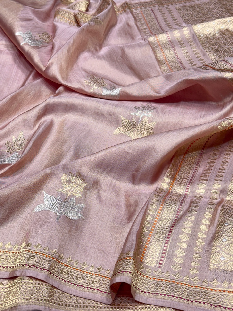 Handwoven Pure Banarasi Ektara Tissue Saree