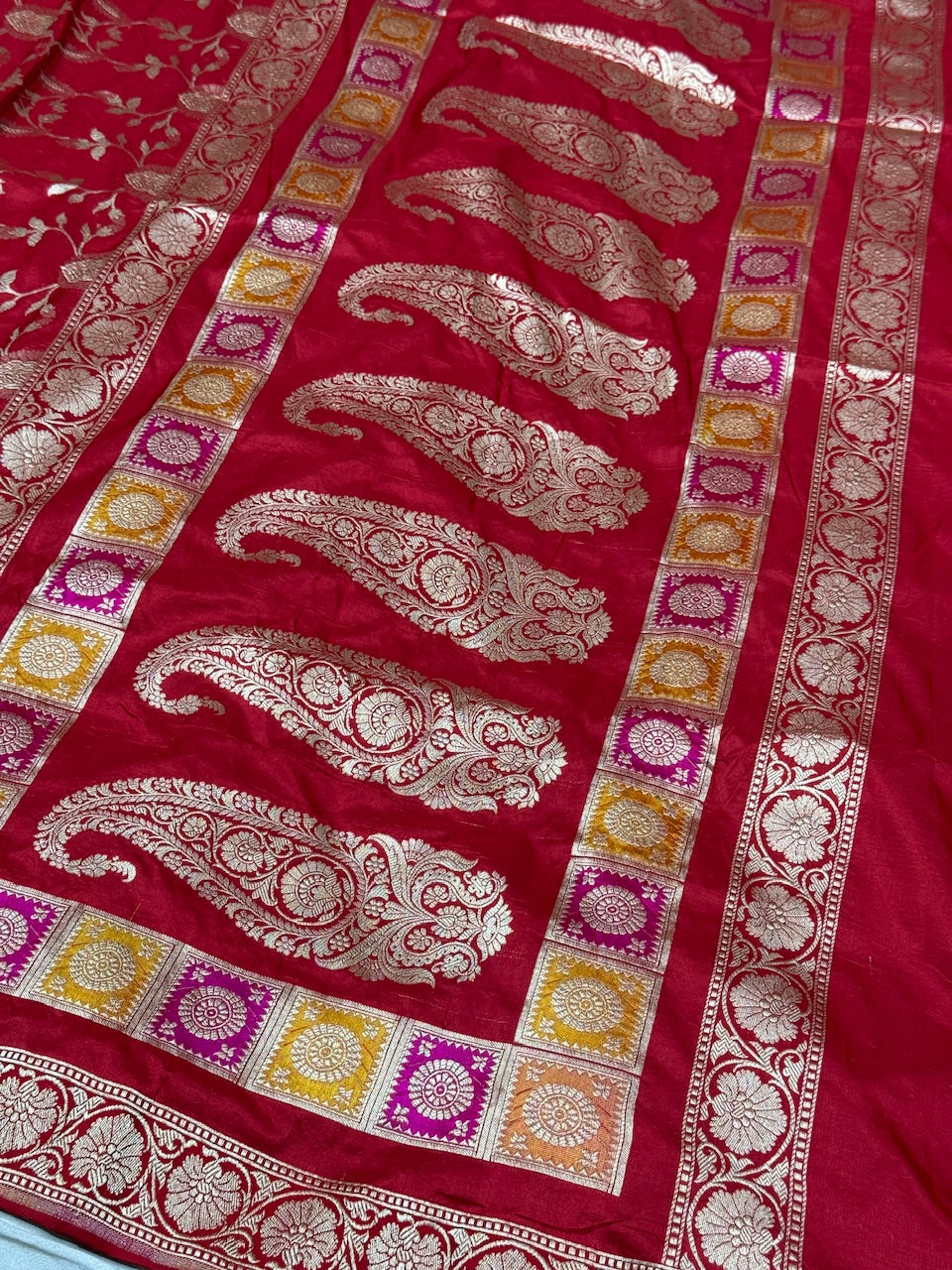 Rangkaat Pure Banarasi Saree
