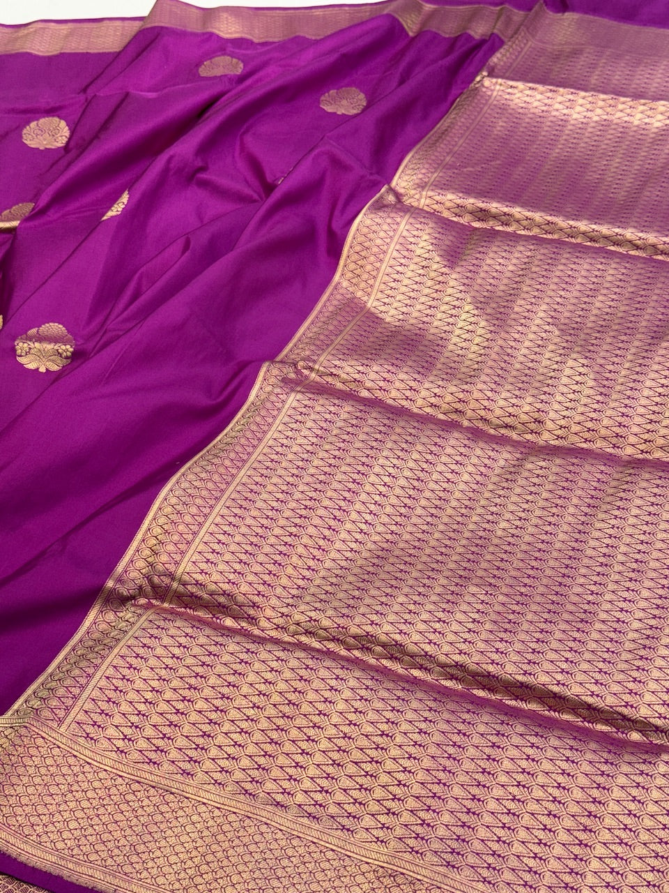 Magenta Pink Handwoven Pure Banarasi Silk Saree