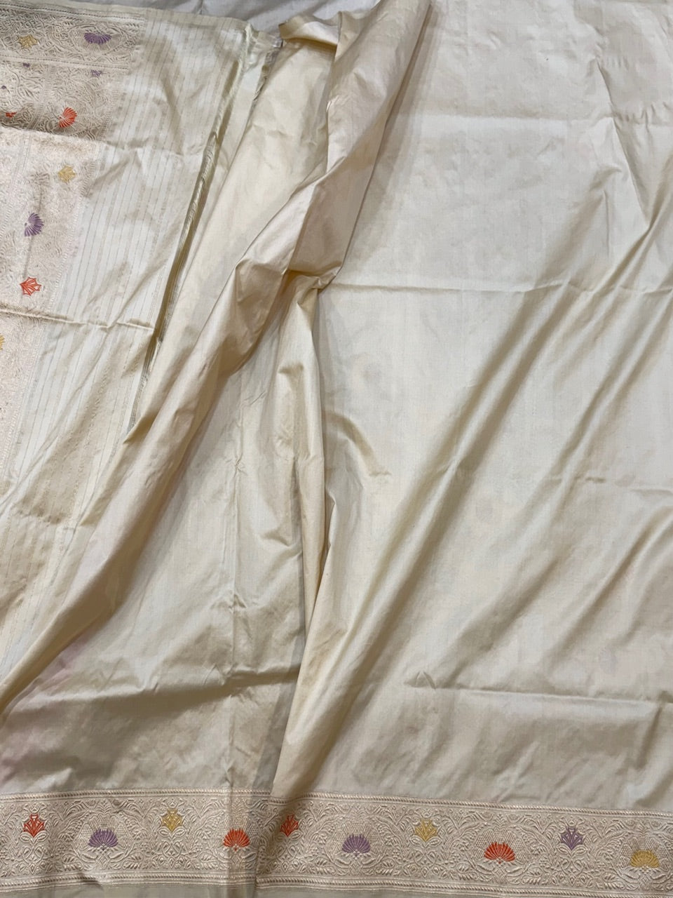 Ivory Handwoven Banarasi Pure Silk Saree