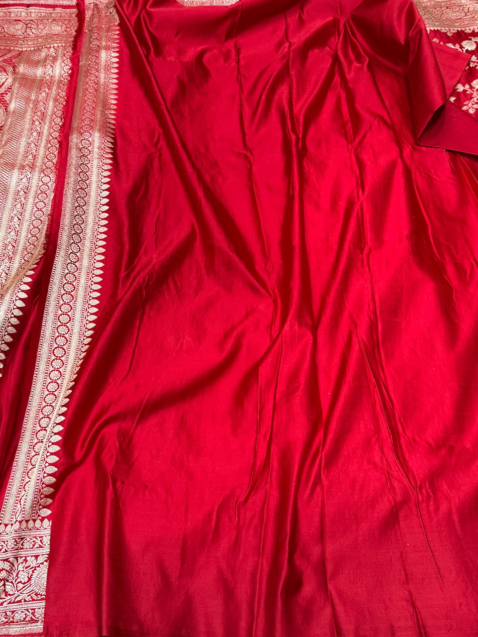Red Handwoven Vintage Pure Banarasi Satin Silk Saree