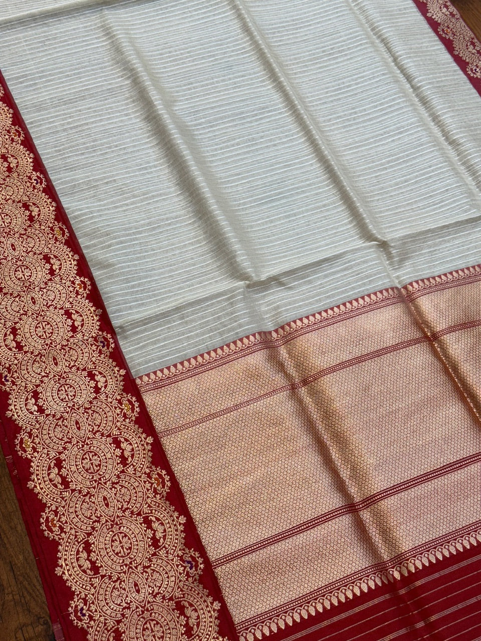 Ivory Handwoven Pure Organza Saree
