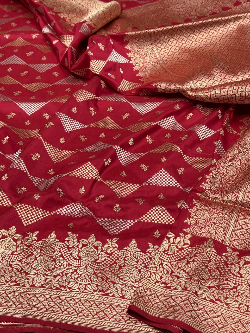 Red Handwoven Pure Silk Saree