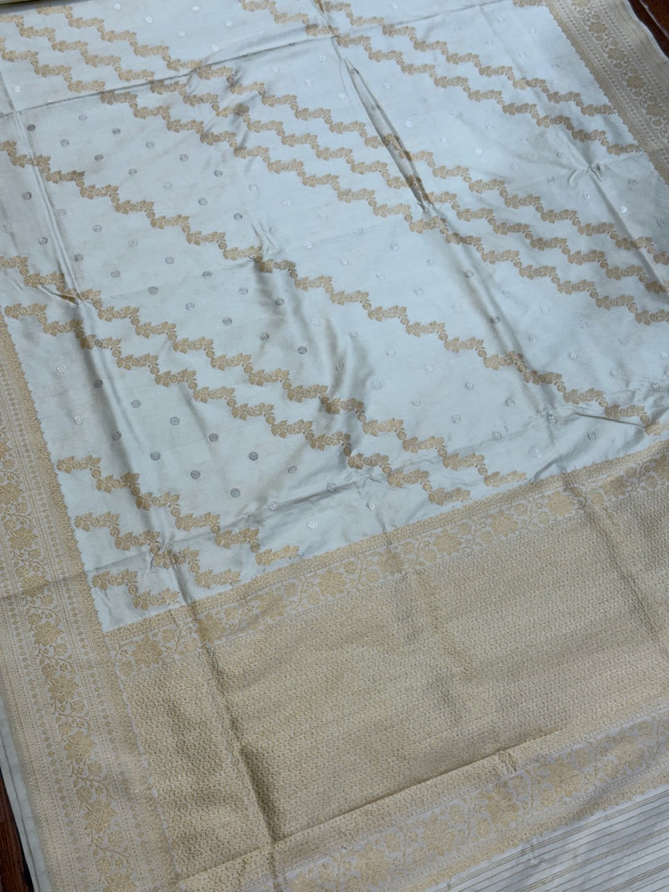 Handwoven Pure Banarasi Silk Saree