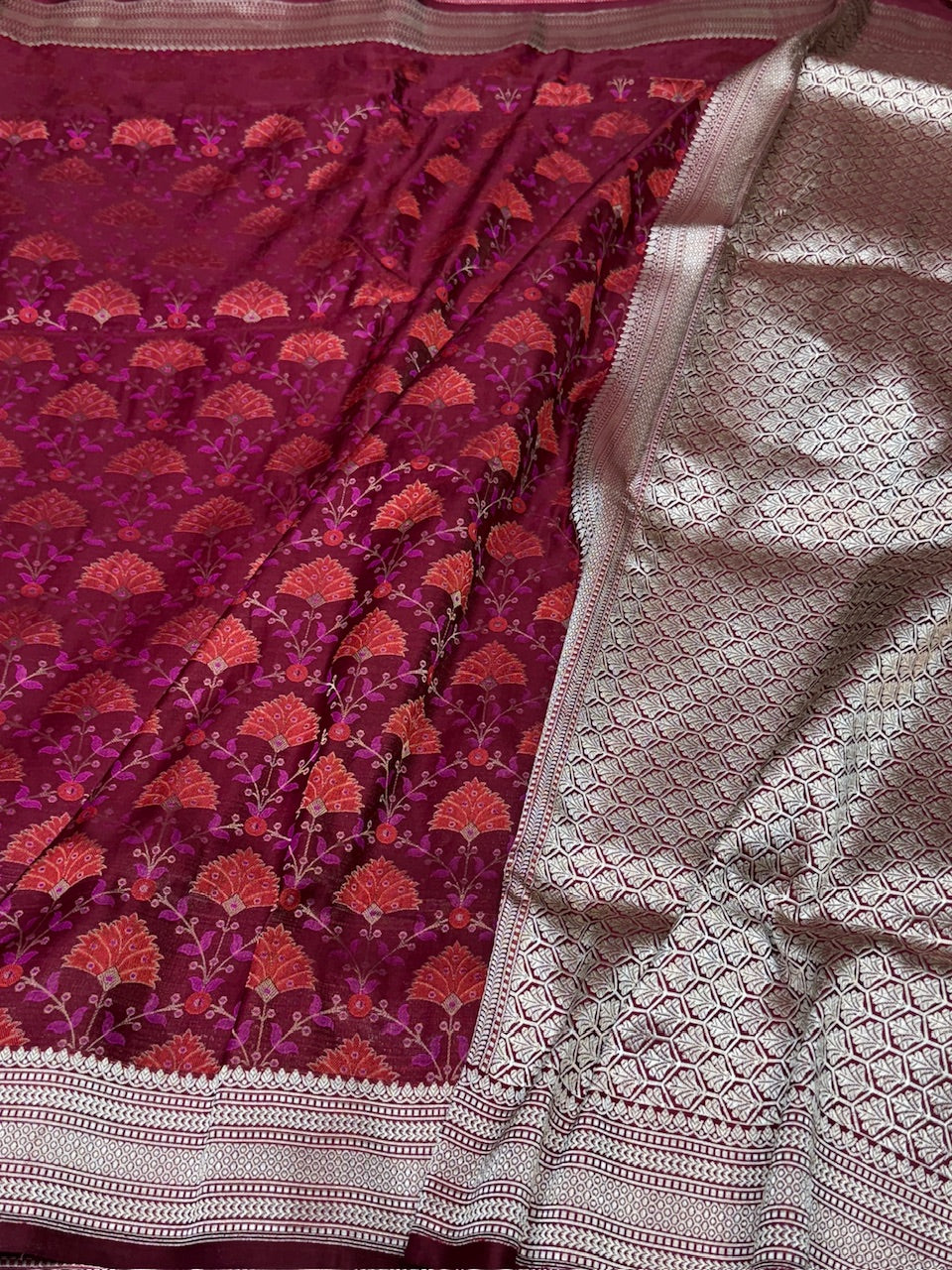 Reddish Pink Handwoven Pure Banarsi Satin Tanchoi Silk Saree