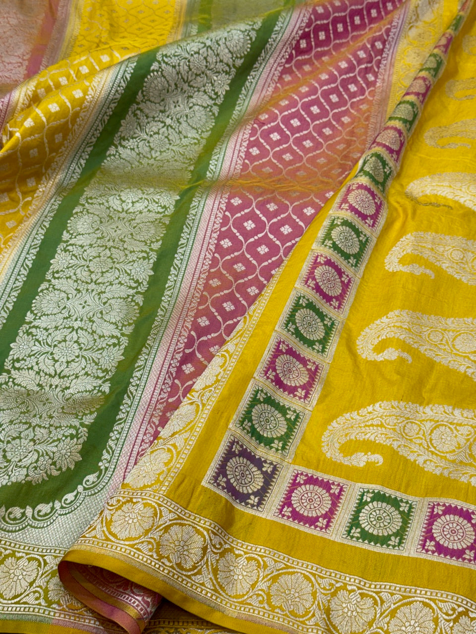 Rangkaat Pure Banarasi Saree