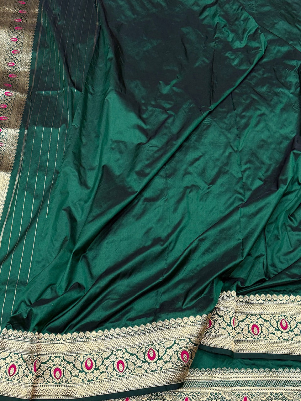 Bottle Green Handwoven Pure Banarasi Silk Saree