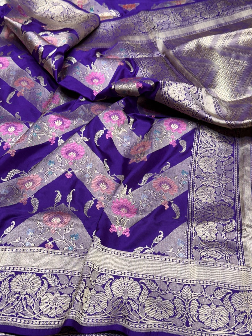 Purple Handwoven Pure Banarasi Silk Saree