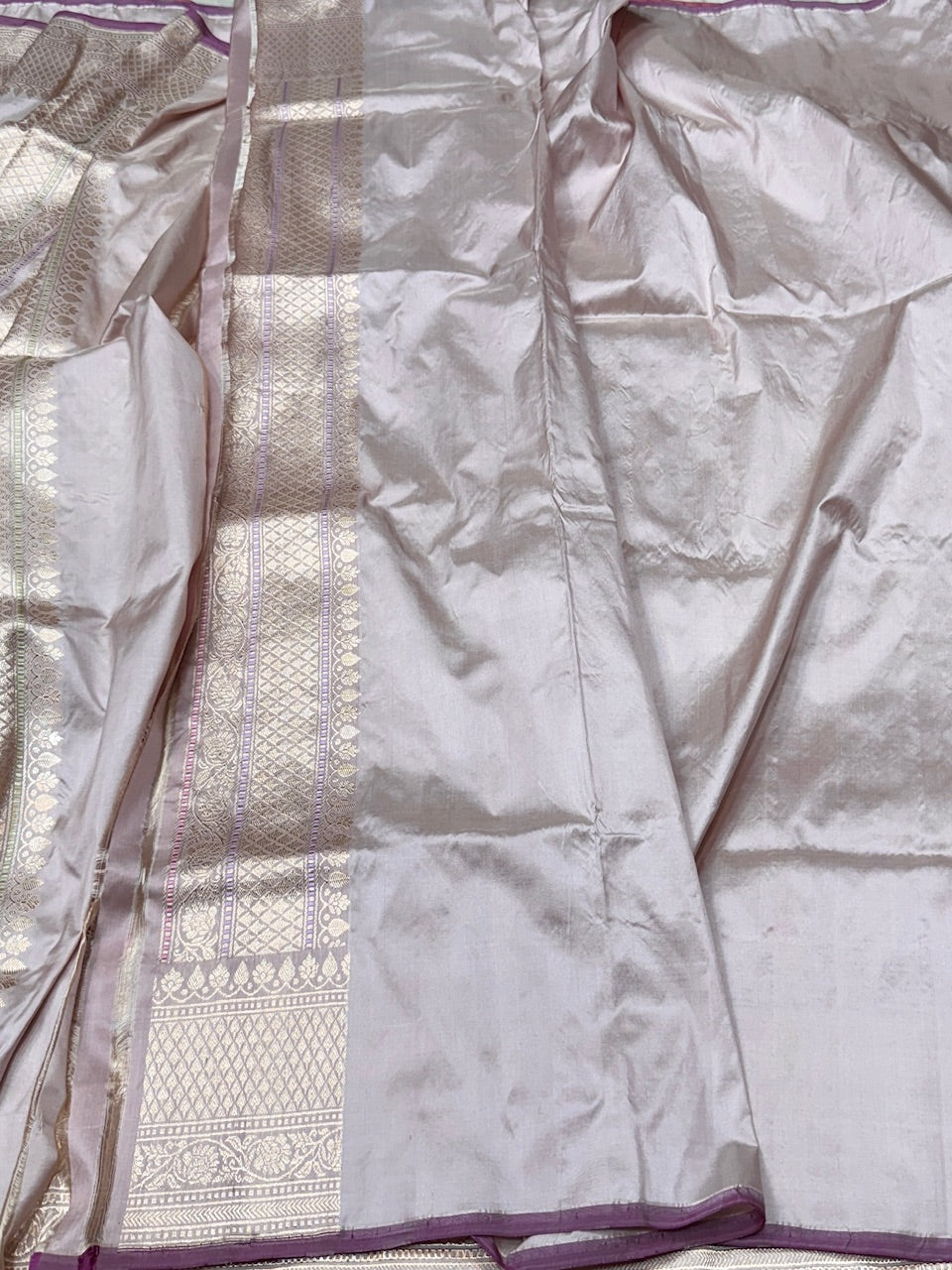 Lilac Handwoven Banarasi Pure Silk Saree