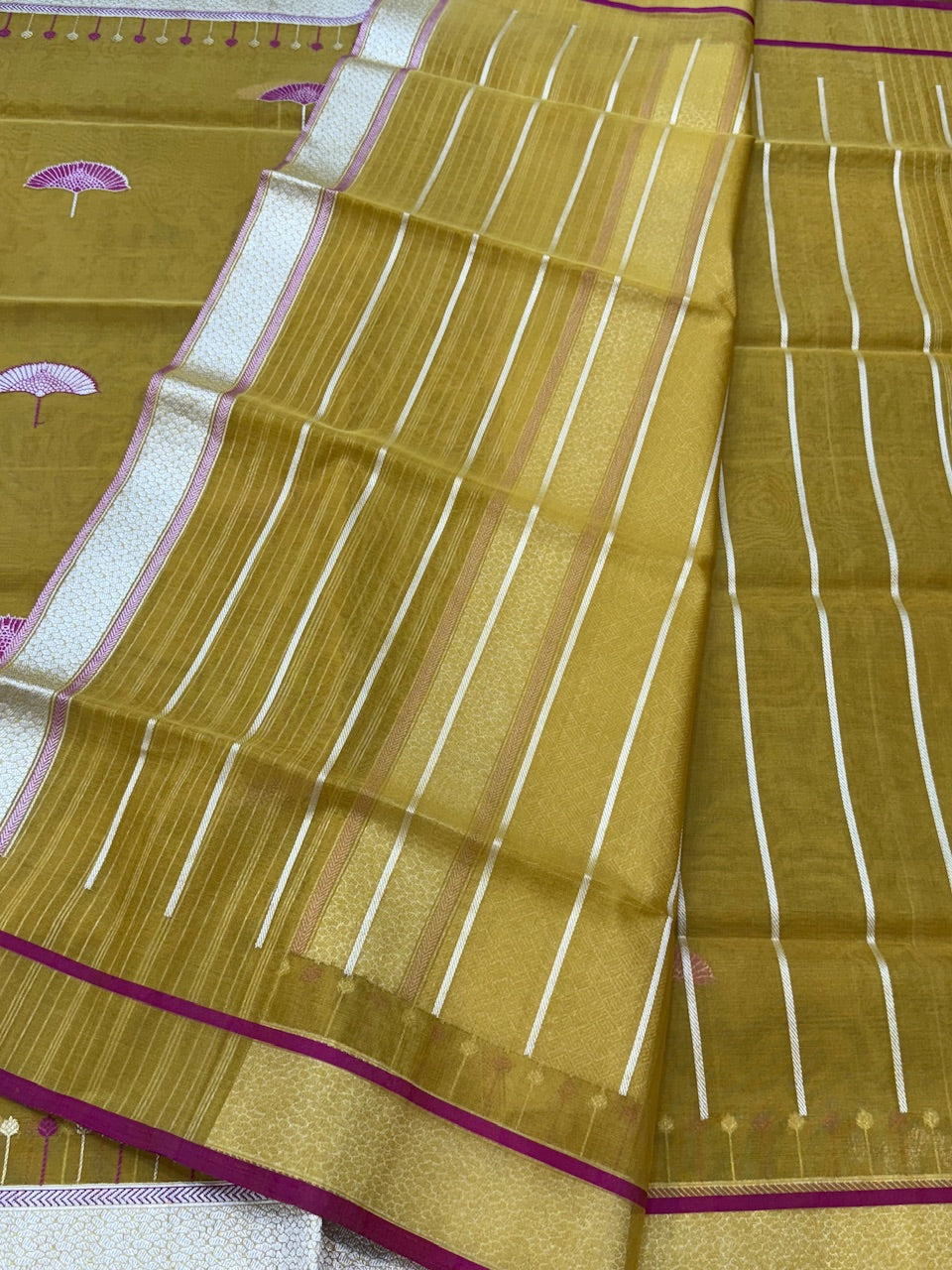 Handwoven Pure Organza Saree