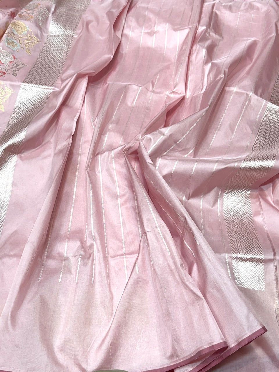 Handwoven Pure Banarasi Silk Saree