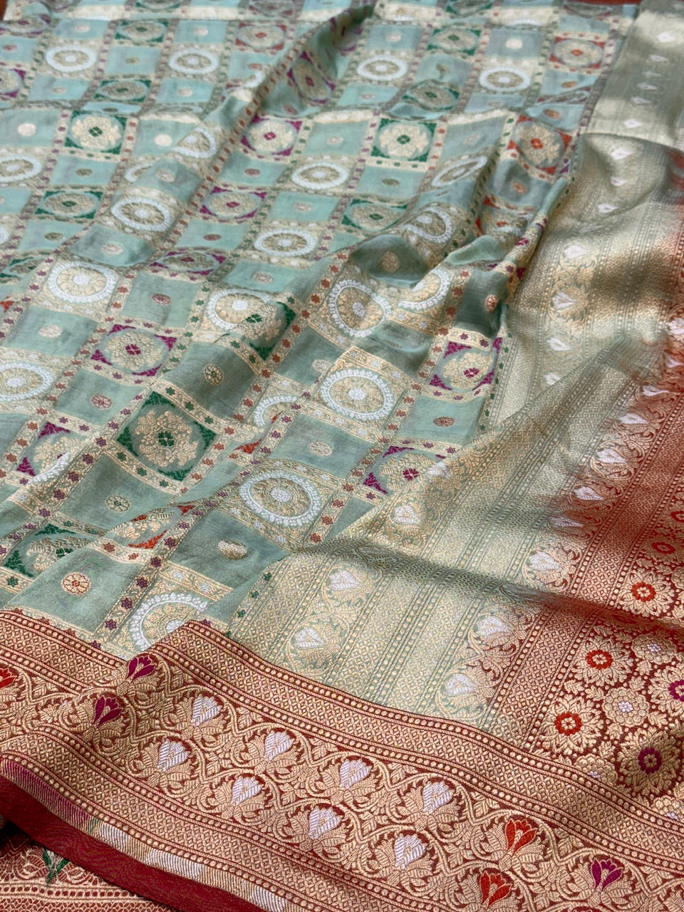 Banarasi Minakari Pure Tissue Silk Saree