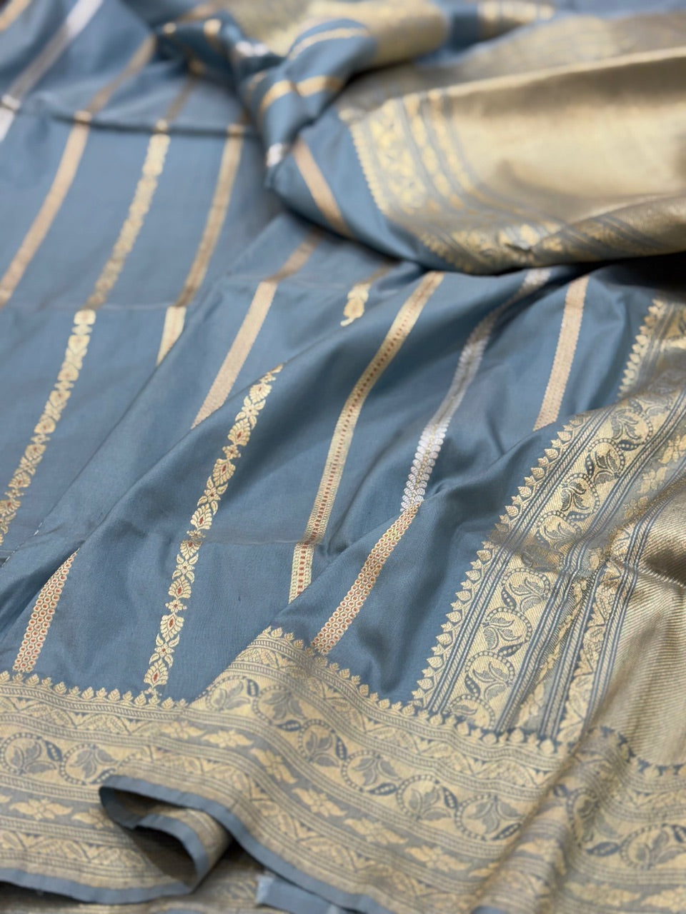 Grey Handwoven Banarasi Silk Saree