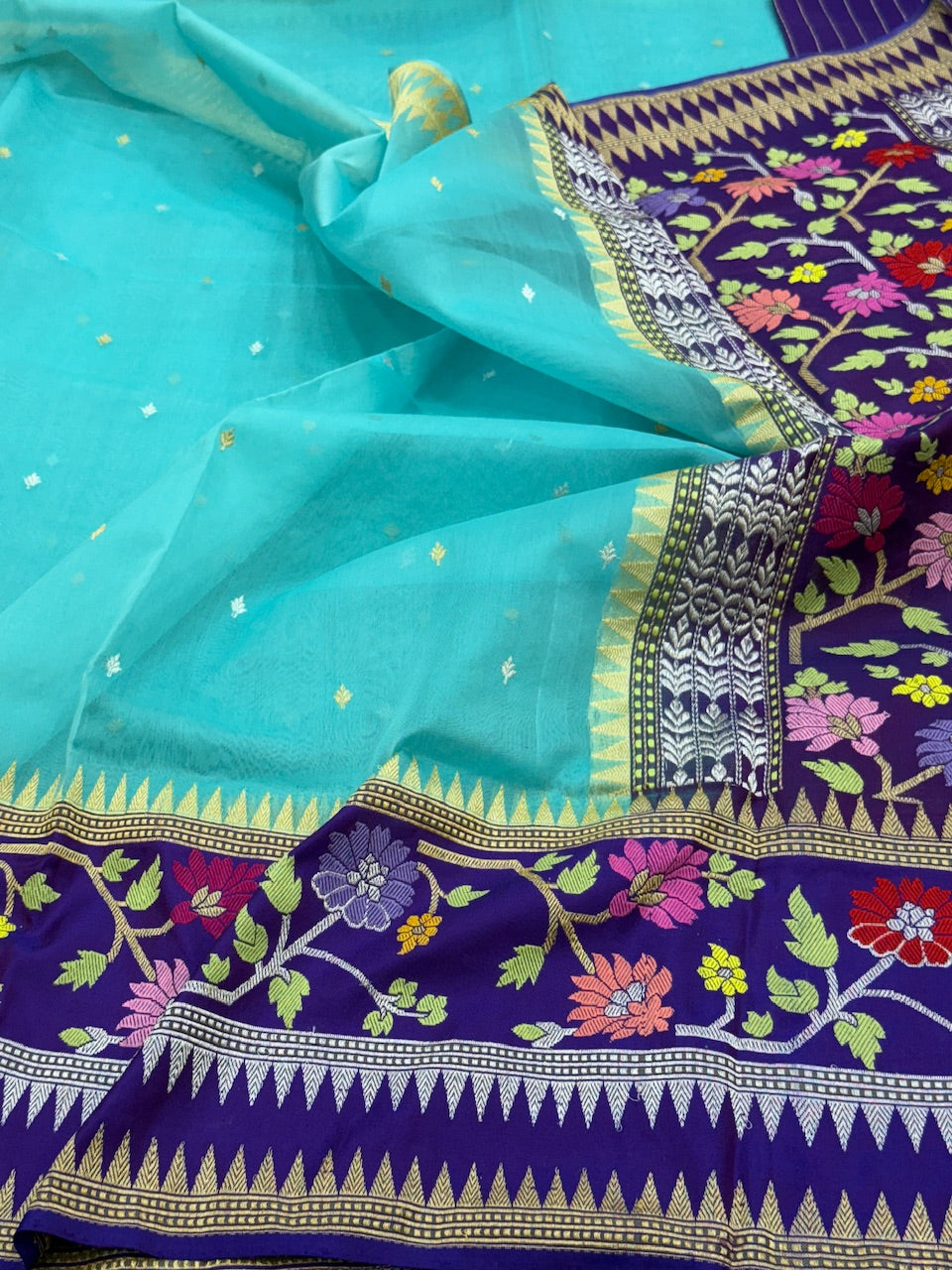 Handwoven Banarasi Pure Organza Saree