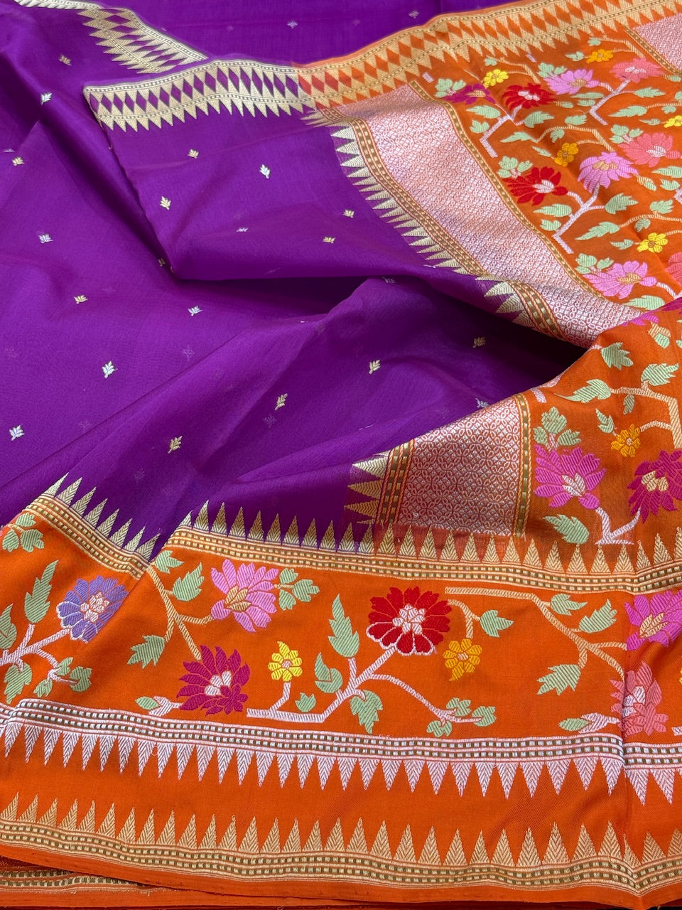 Handwoven Banarasi Pure Organza Saree