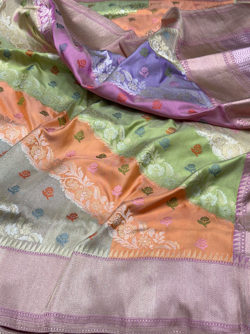 Rangkaat Handwoven Pure Banarasi Saree
