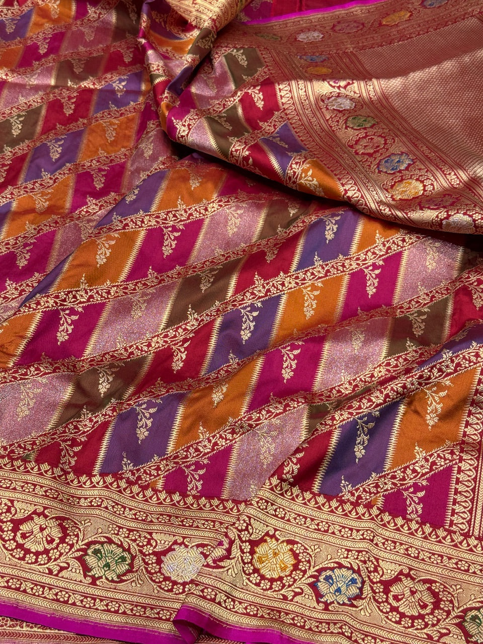 Handwoven Rangkaat Pure Banarasi Saree
