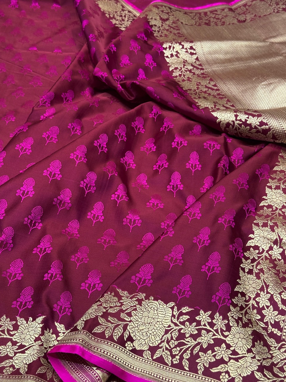 Rose Border Handwoven Pure Banarasi Satin Tanchoi Silk Saree