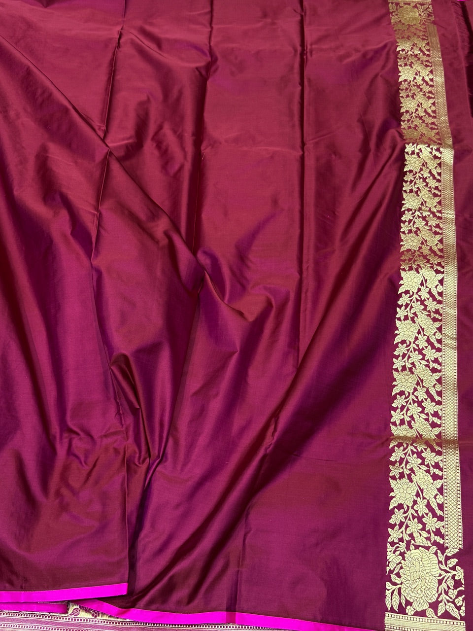 Rose Border Handwoven Pure Banarasi Satin Tanchoi Silk Saree