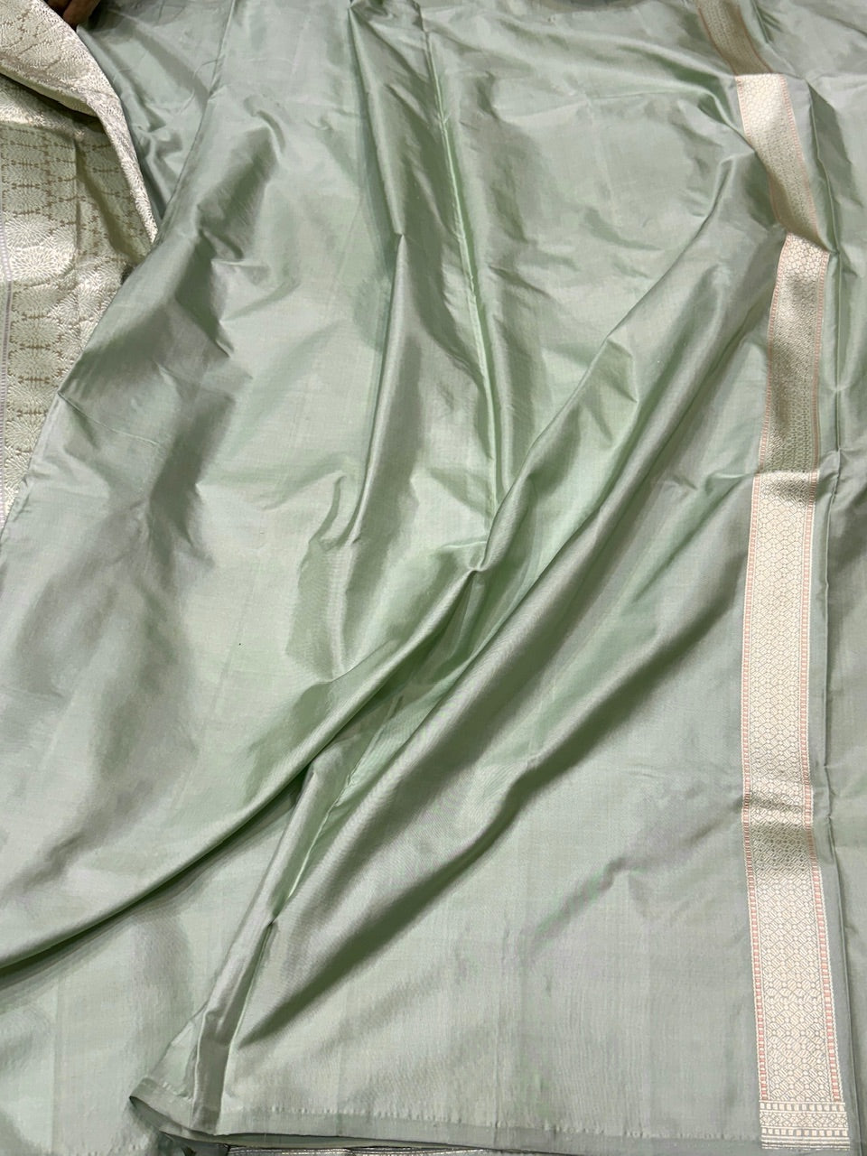 Pista Handwoven Pure Banarsi Satin Tanchoi Silk Saree