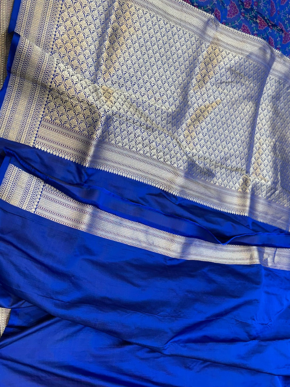 Handwoven Pure Banarsi Satin Tanchoi Silk Saree