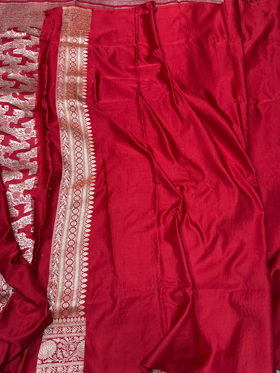 Red Handwoven Vintage Pure Banarasi Satin Silk Saree