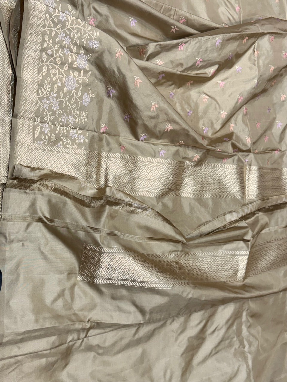 Handwoven Pure Banarasi Silk Saree