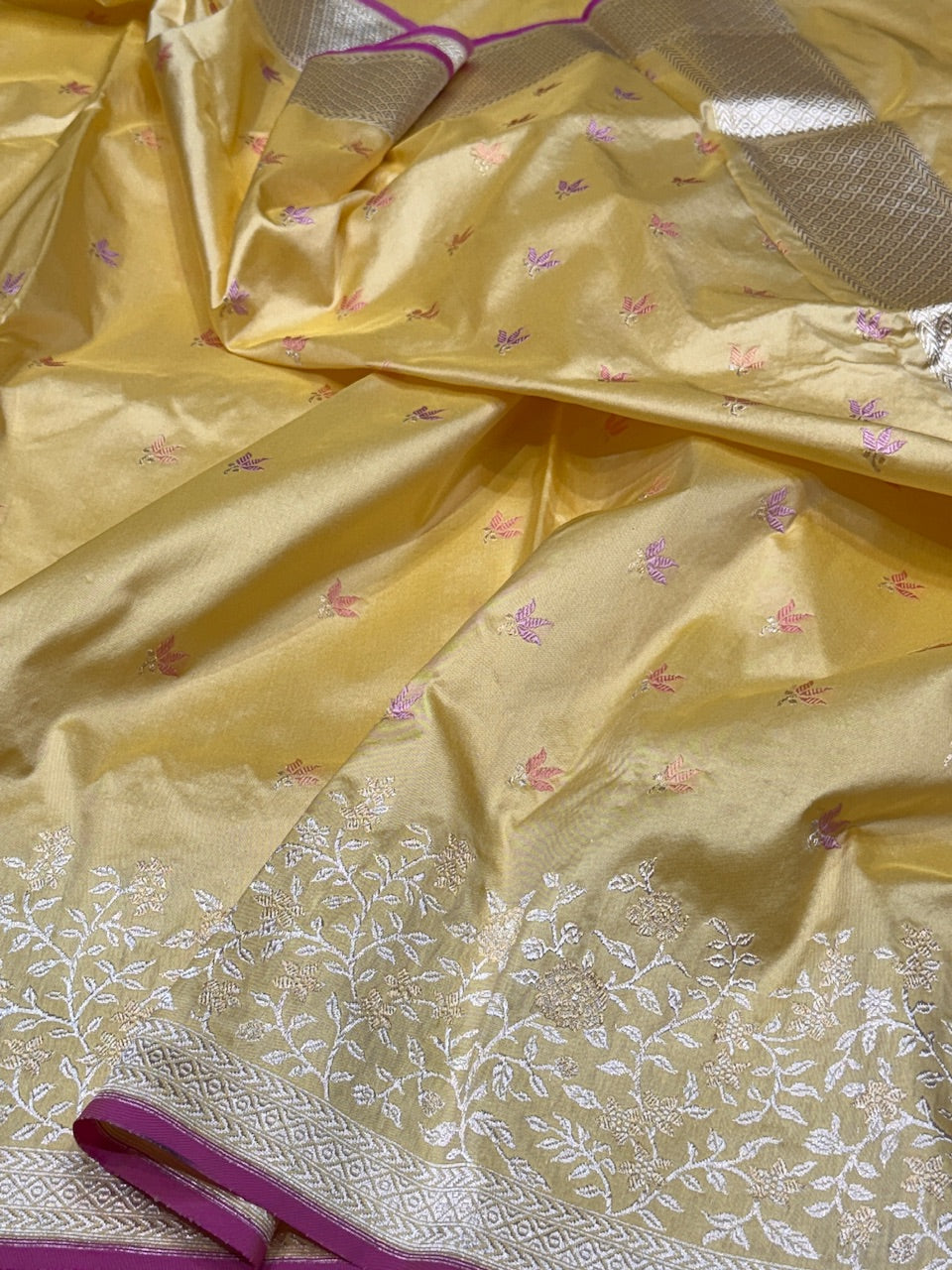 Lemon Yellow Handwoven Pure Banarasi Silk Saree