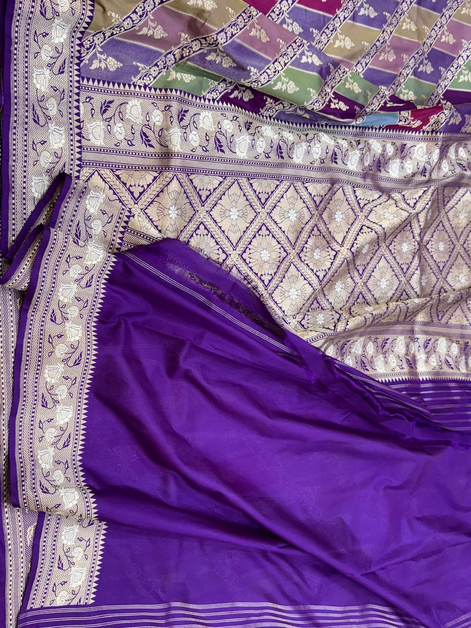 Purple Rangkaat Handwoven Pure Banarasi Saree