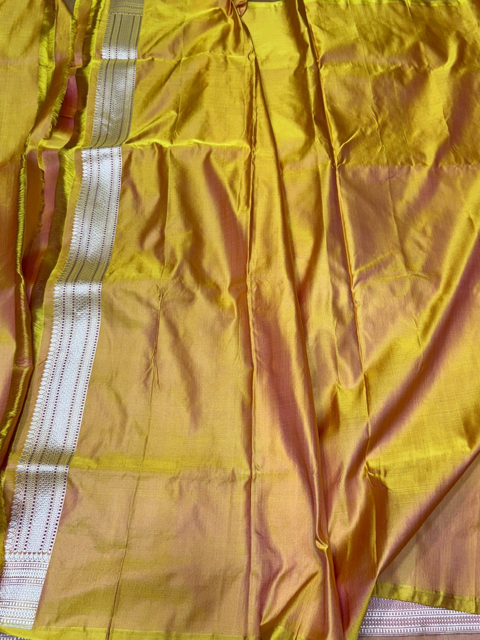 Mehndi Yellow Handwoven Pure Banarasi Satin Tanchoi Silk Saree