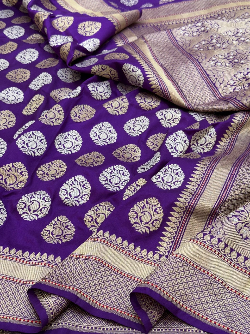 Purple Handwoven Pure Banarasi Silk Saree