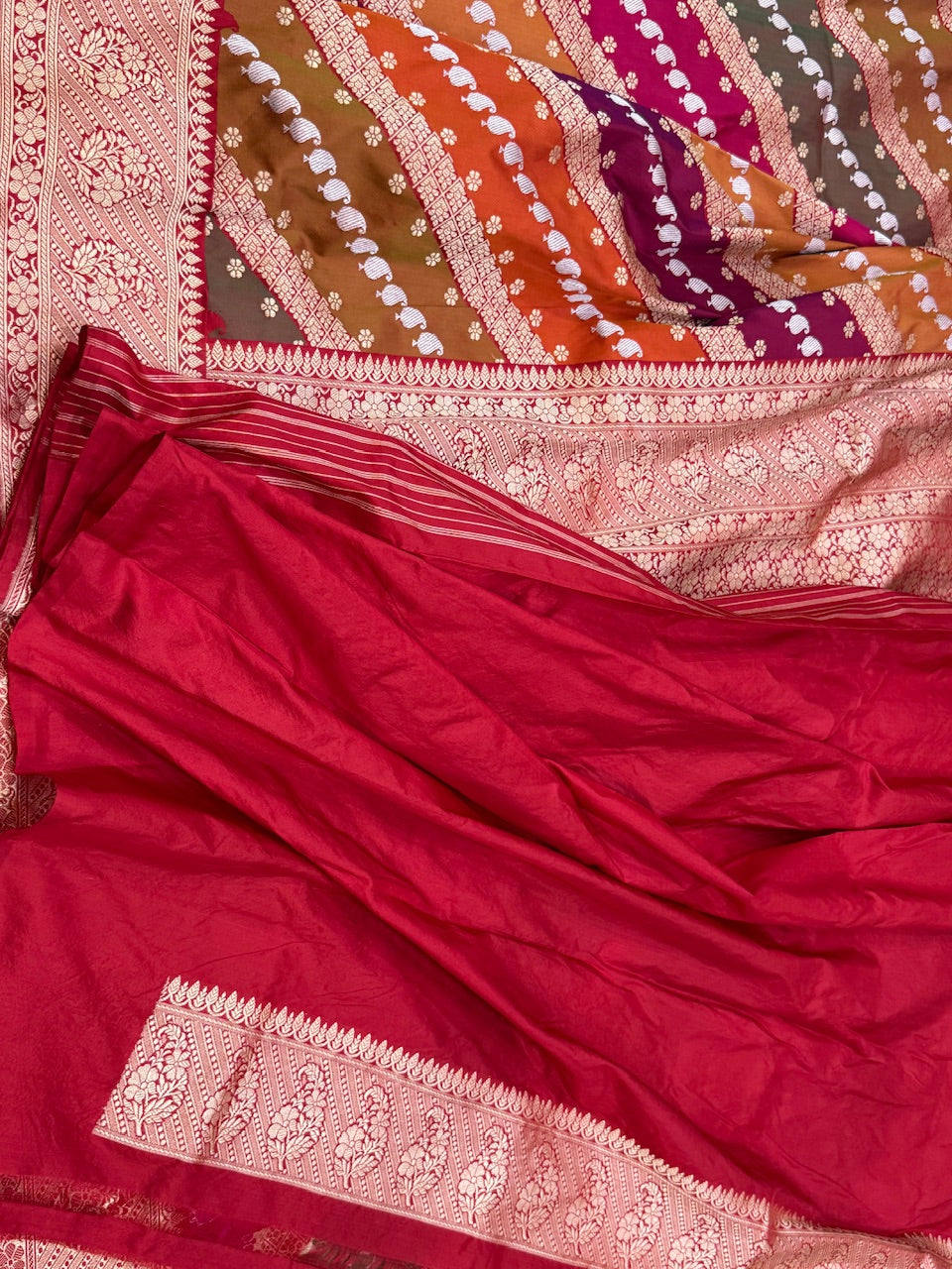 Red Rangkaat Handwoven Pure Banarasi Saree