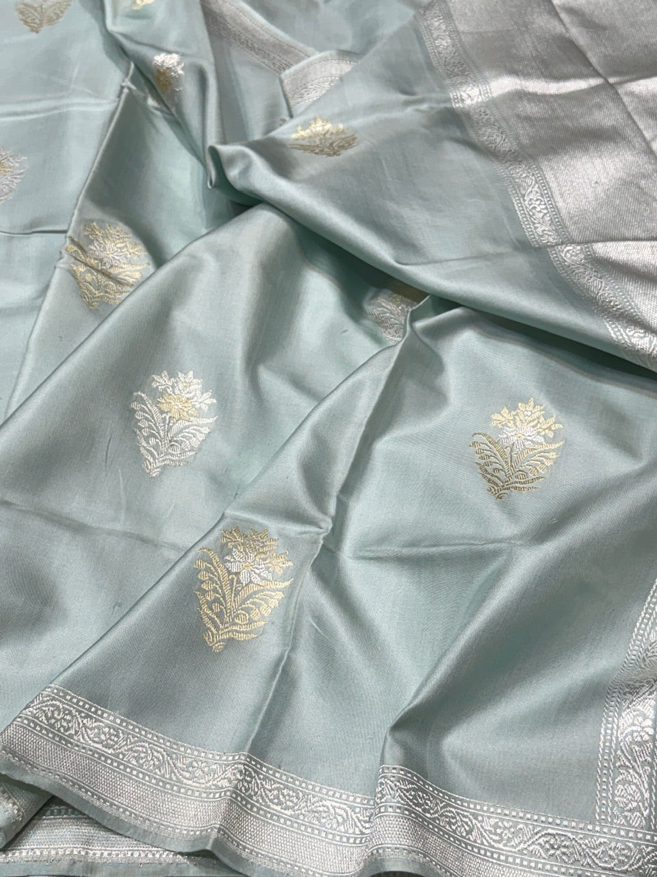 Powder Blue Handwoven Ektara Pure Banarasi Silk Saree