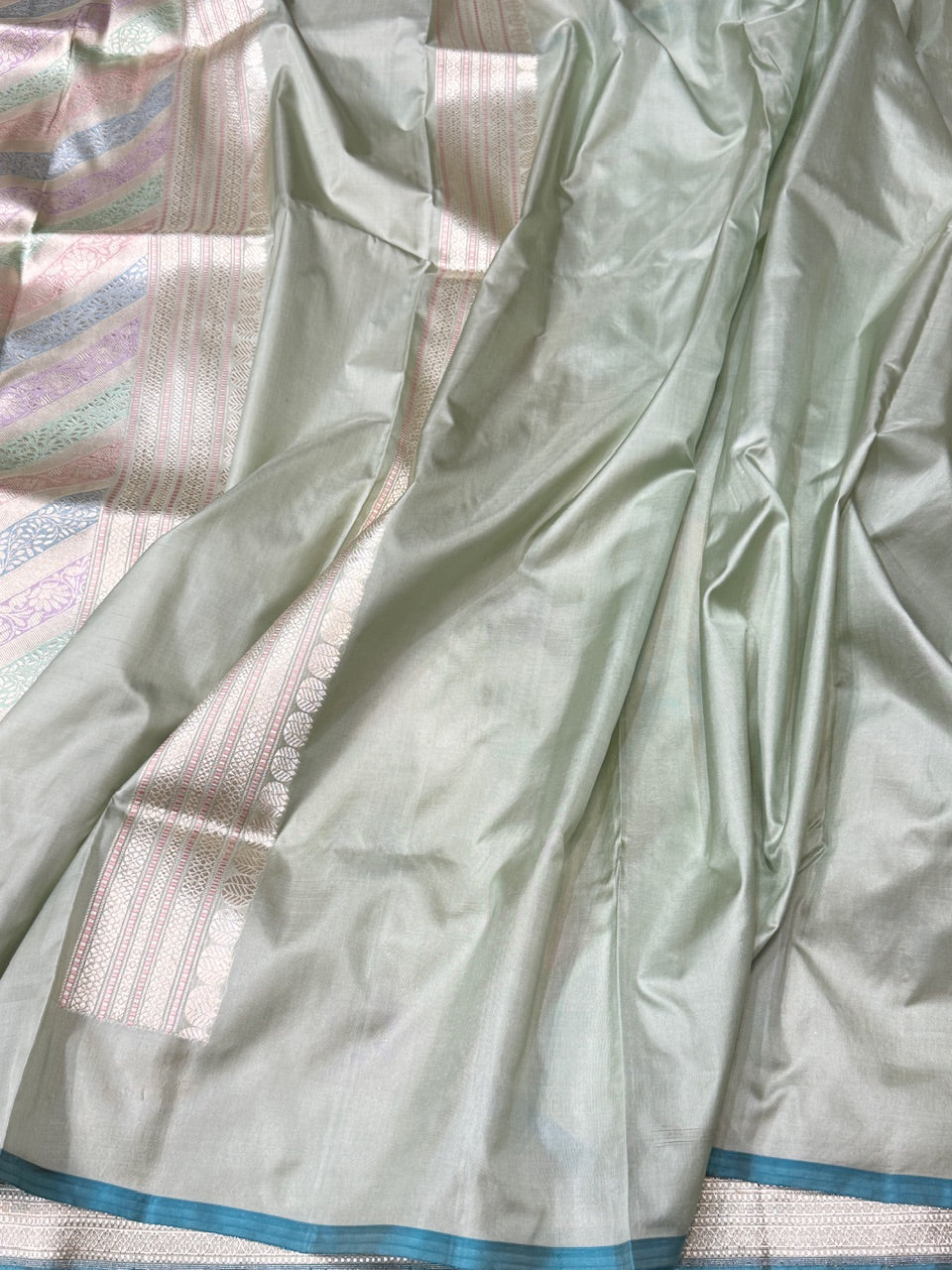 Handwoven Pure Banarasi Silk Brocade Saree