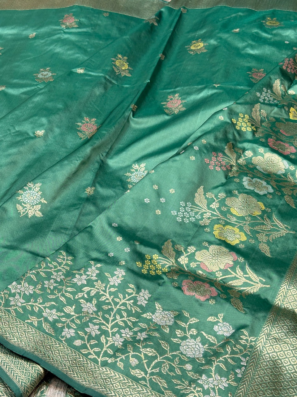 Handwoven Pure Banarasi Silk Saree
