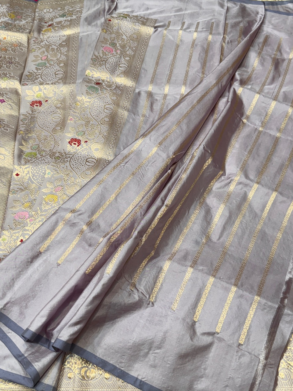 Dusty Lavender Handwoven Pure Banarasi Silk Saree