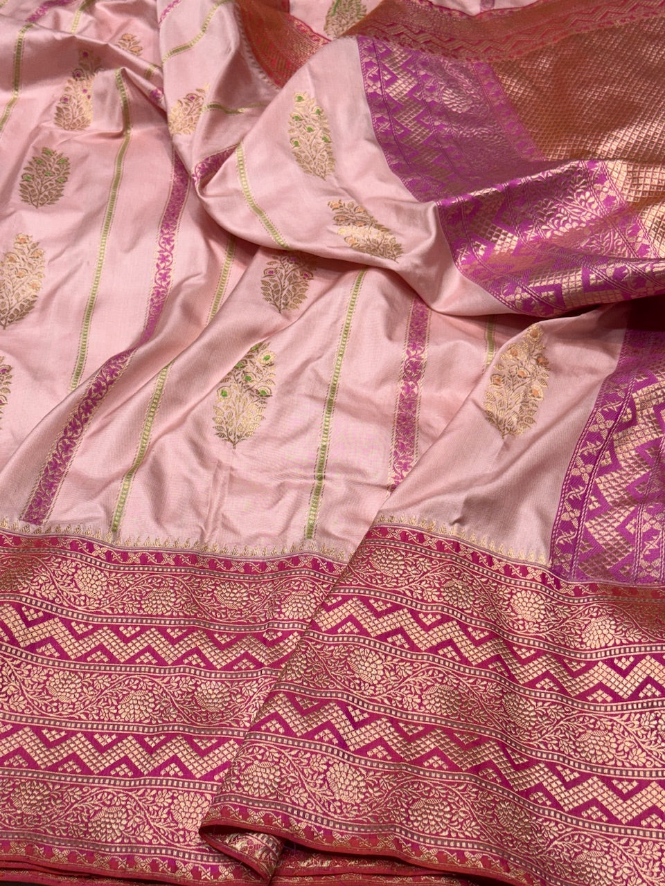 Powder Pink Handwoven Ektara Pure Banarasi Silk Saree