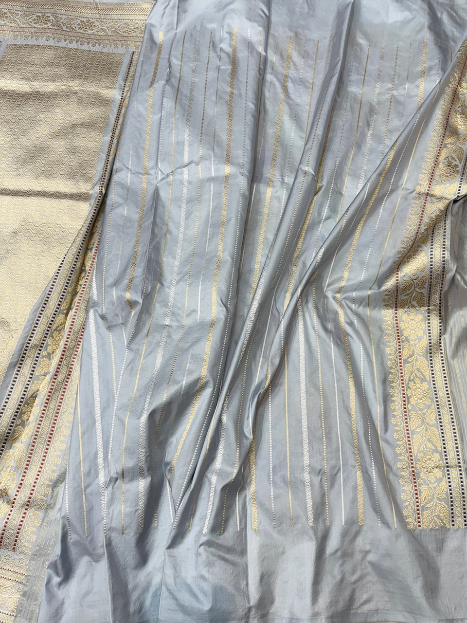 Handwoven Pure Banarasi Rangkaat Saree