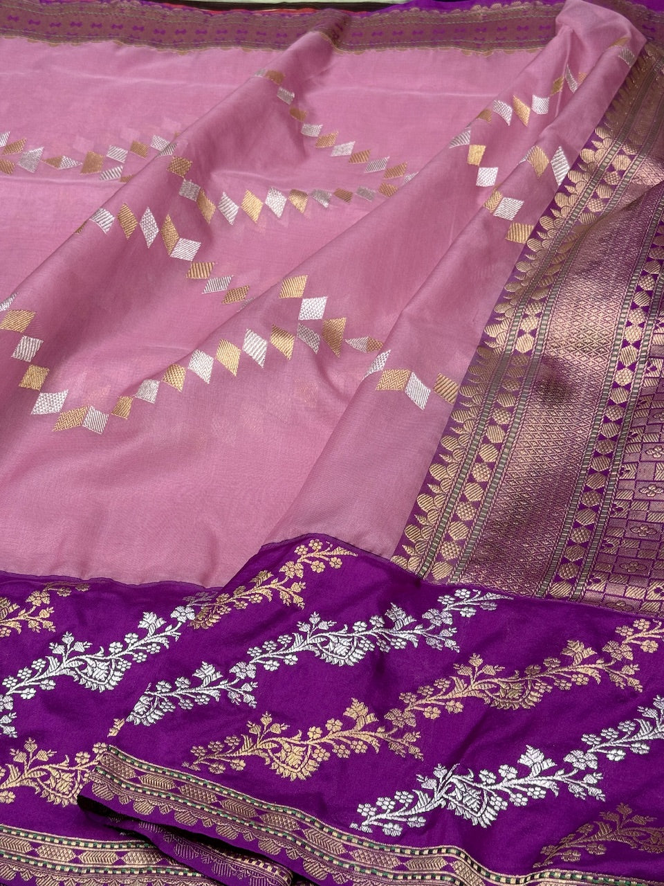 Gajiri Pink Handwoven Banarasi Pure Organza Saree