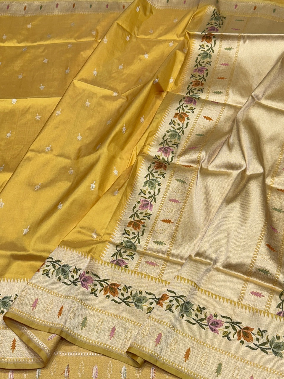 Mustard Yellow Handwoven Banarasi Pure Katan Silk Saree