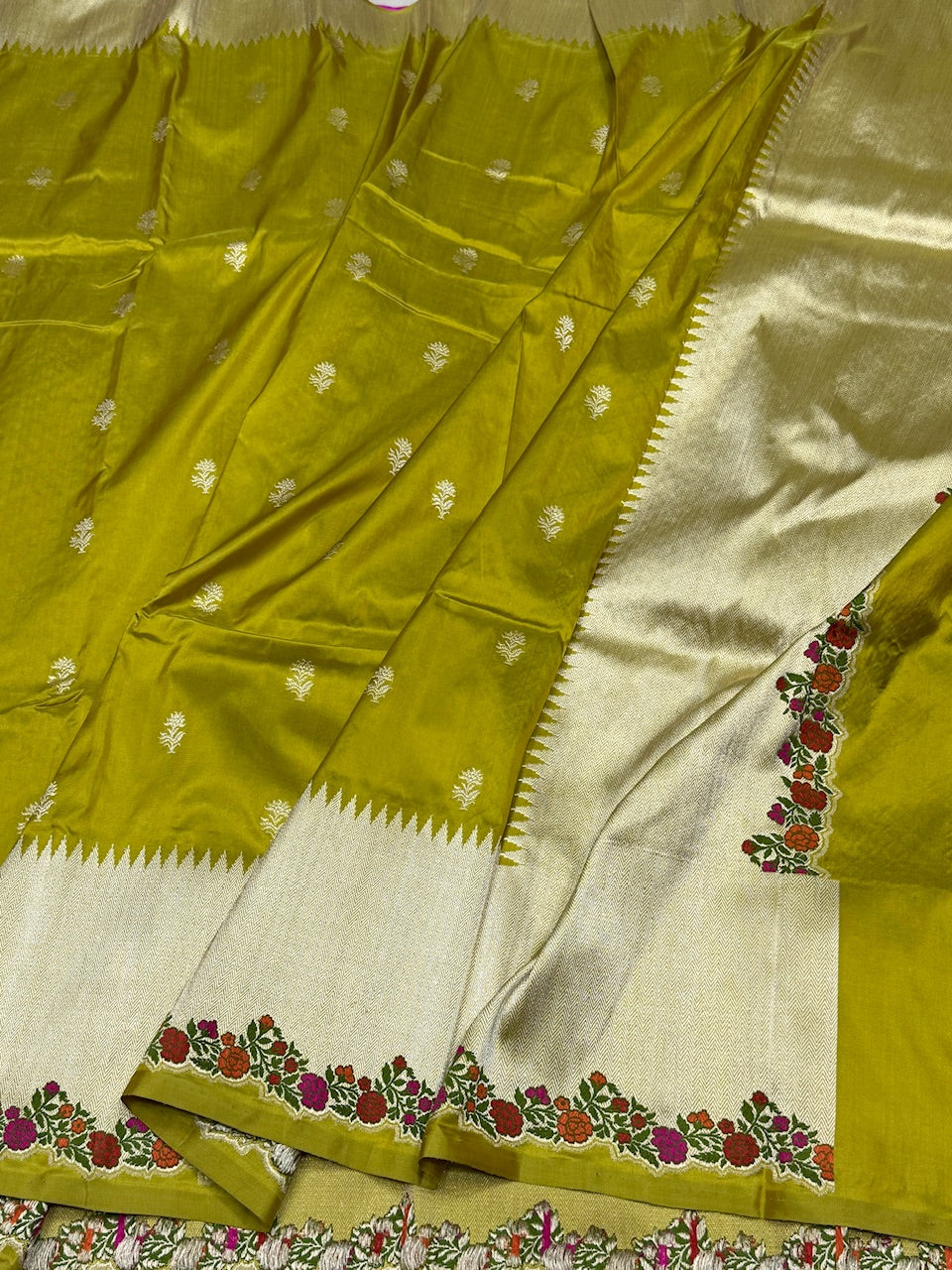 Mehndi Yellow Handwoven Banarasi Pure Katan Silk Saree