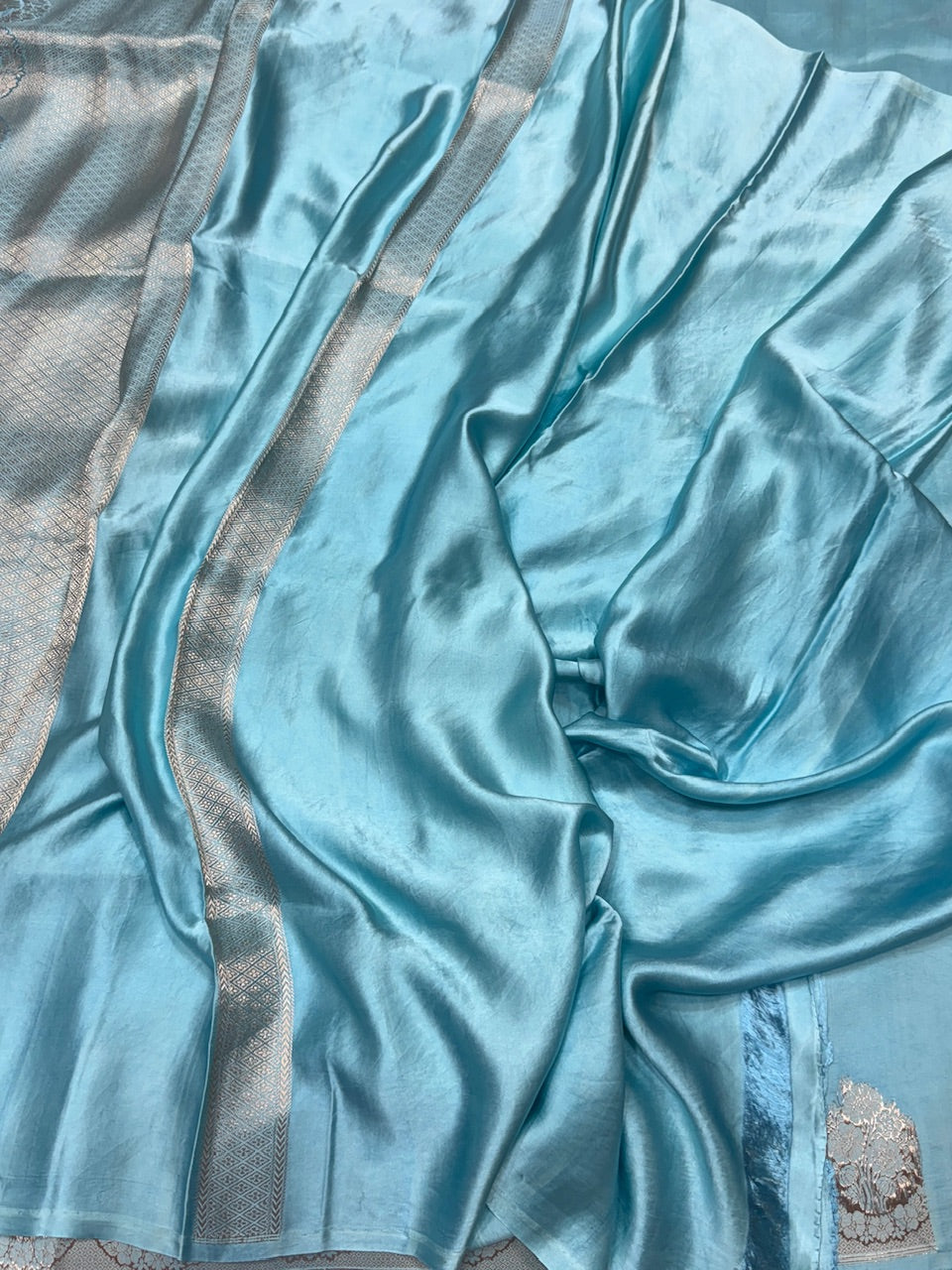 Sky Blue Handwoven Pure Banarasi Mashru Silk Saree