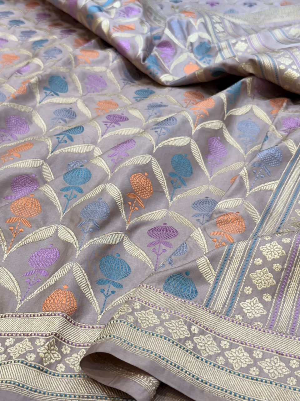 Mauve Handwoven Banarasi Silk Saree