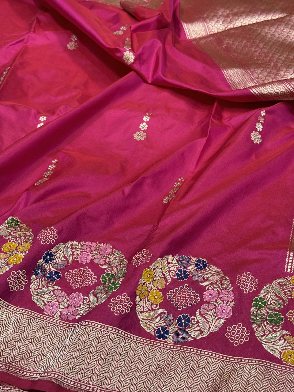 Reddish Pink Handwoven Pure Banarasi Silk Saree